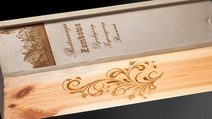 Personalization of wine cases using laser