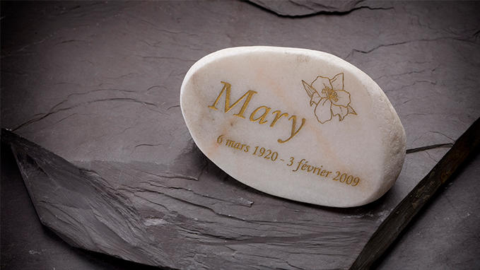 Foil stamping of an engraving on a marble plaque