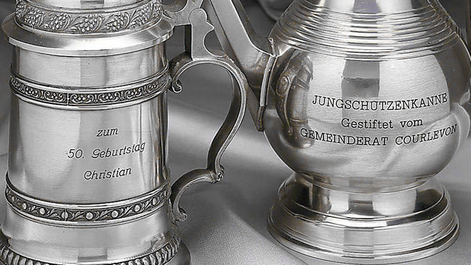 Engraving of metal containers