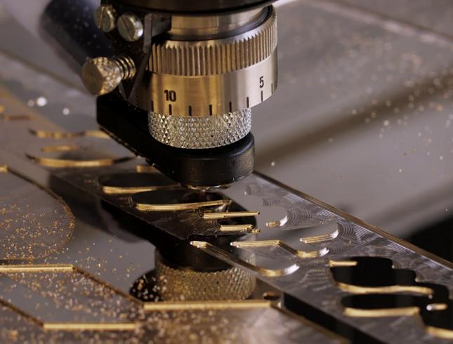 Engraving and cutting of front panels with an ISx000 series machine